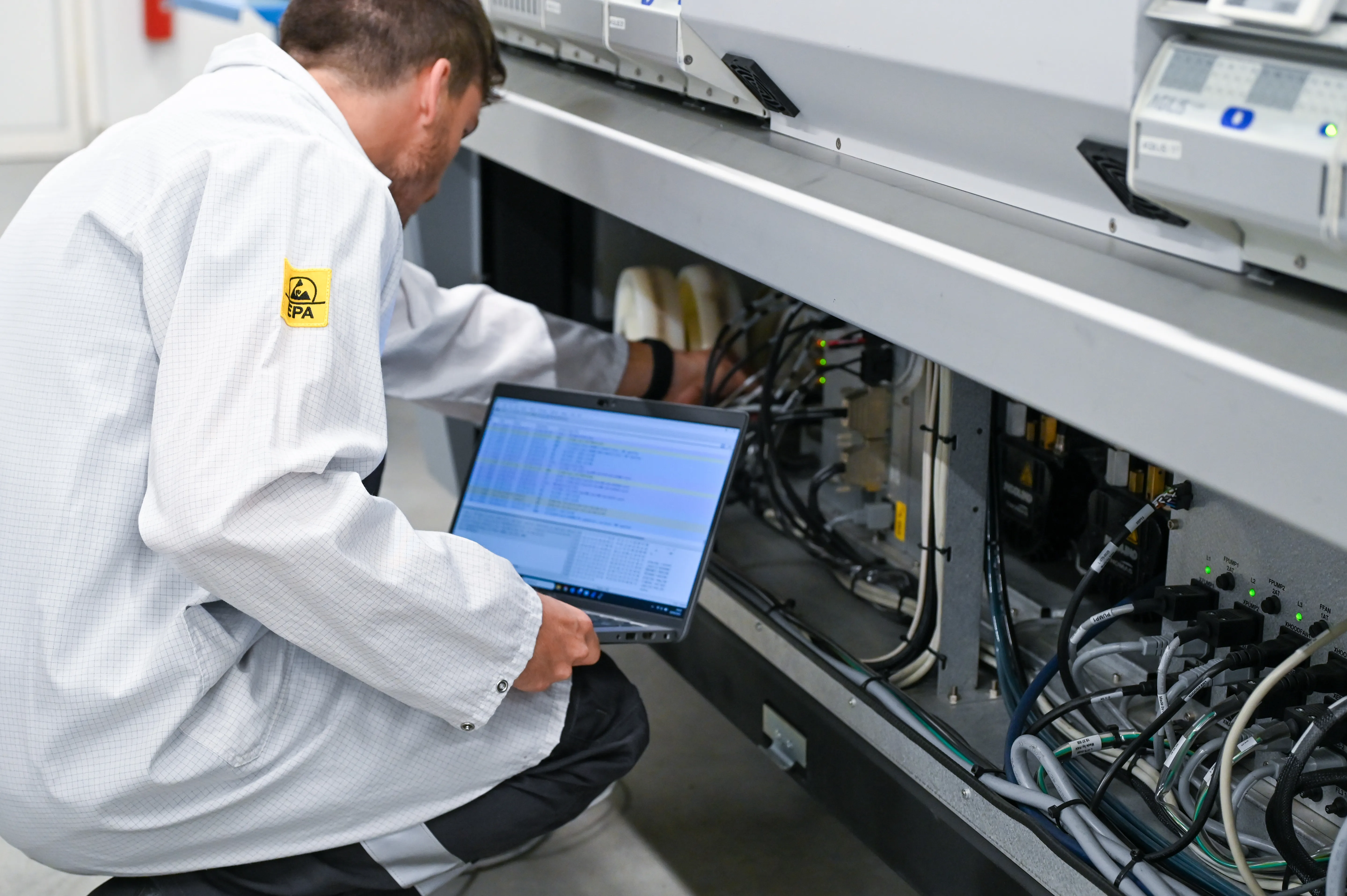 Analyse de flux OT illustrant les communications industrielles et les interactions entre équipements critiques.