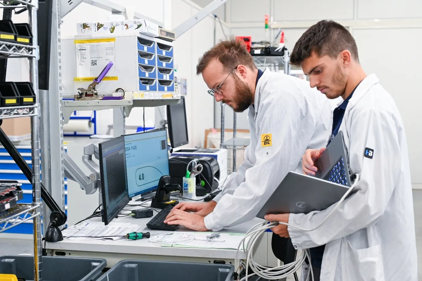 Expert DATIVE faisant un inventaire